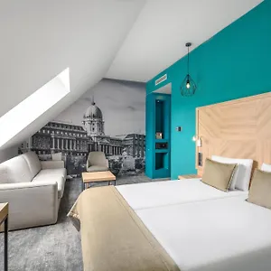 Otel T62