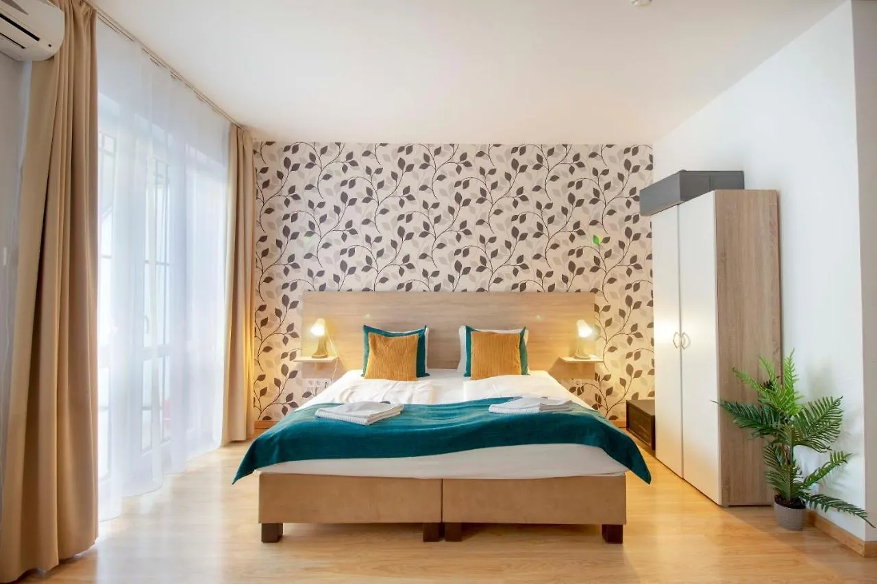 Prince Apartments Budapest 3*,