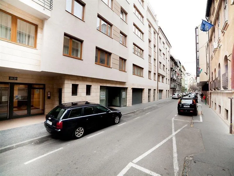 Prince Apartamentos Budapest 3*,